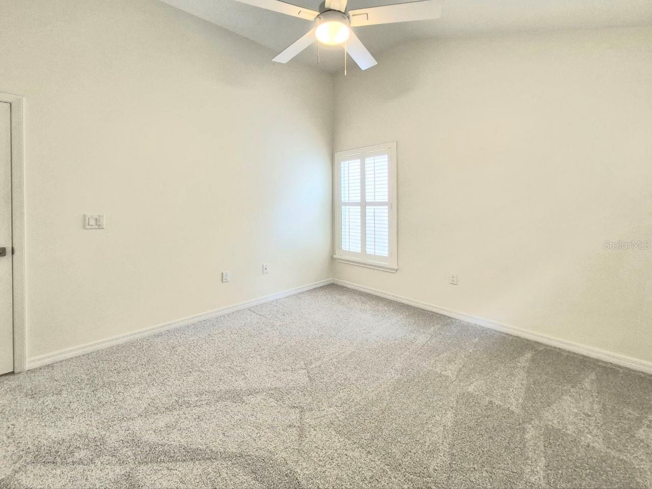 2214 GREEN OAKS LN, TAMPA, FL, 33612