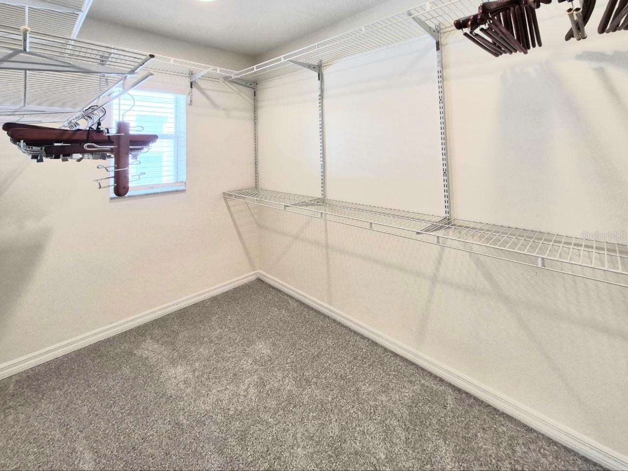 2214 GREEN OAKS LN, TAMPA, FL, 33612