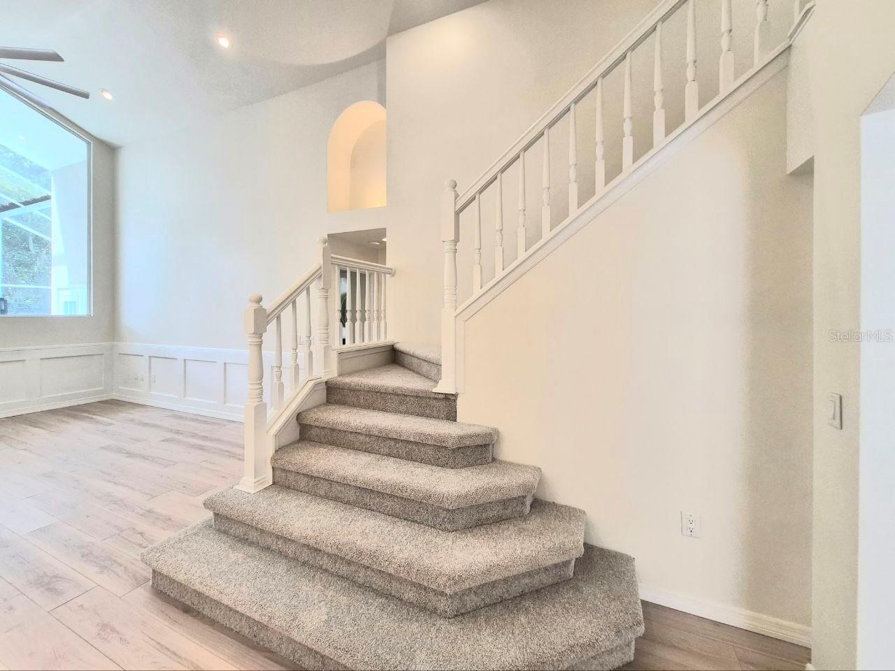 2214 GREEN OAKS LN, TAMPA, FL, 33612