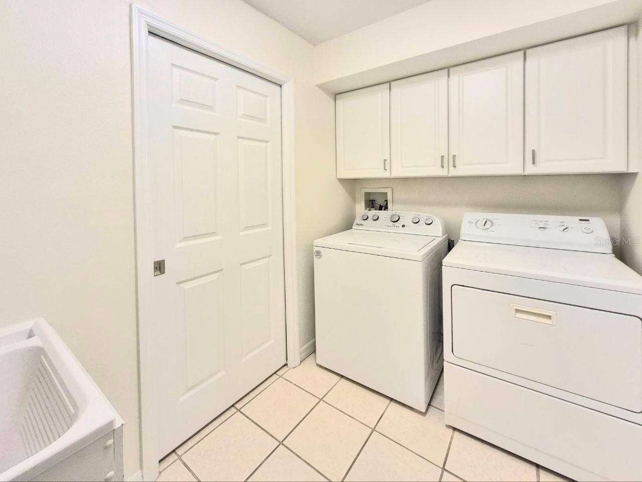 2214 GREEN OAKS LN, TAMPA, FL, 33612