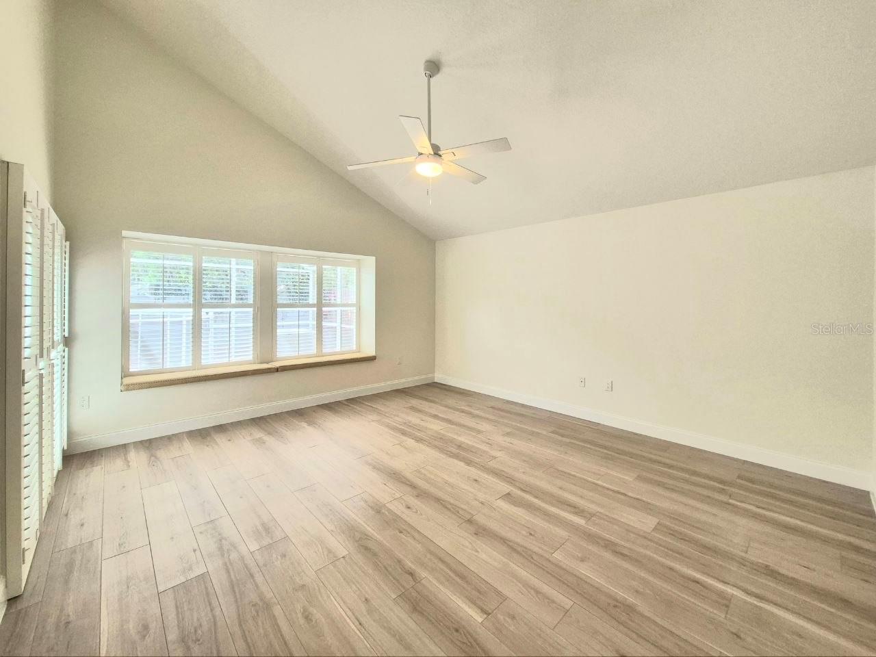 2214 GREEN OAKS LN, TAMPA, FL, 33612