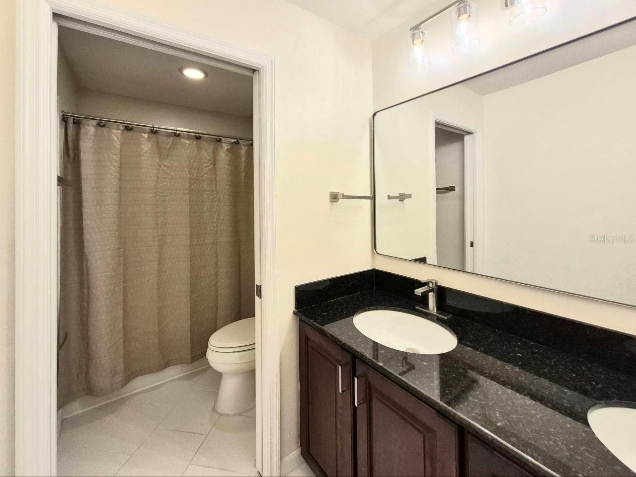 2214 GREEN OAKS LN, TAMPA, FL, 33612