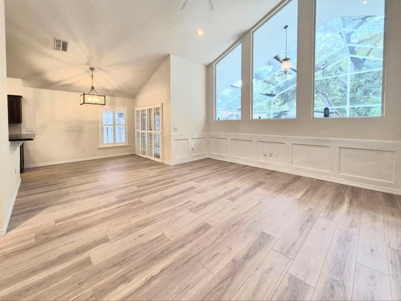 2214 GREEN OAKS LN, TAMPA, FL, 33612