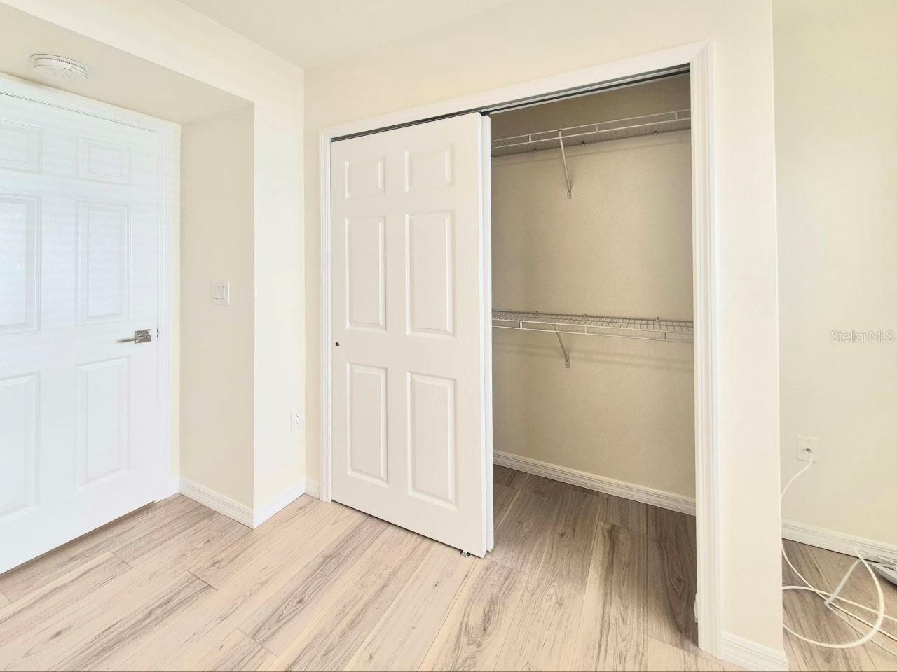 2214 GREEN OAKS LN, TAMPA, FL, 33612