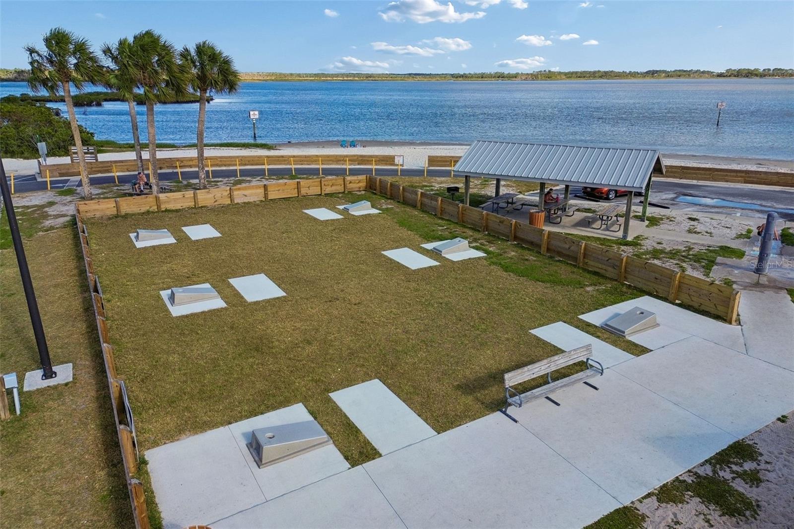 10501 PINE ISLAND DR, WEEKI WACHEE, FL, 34607