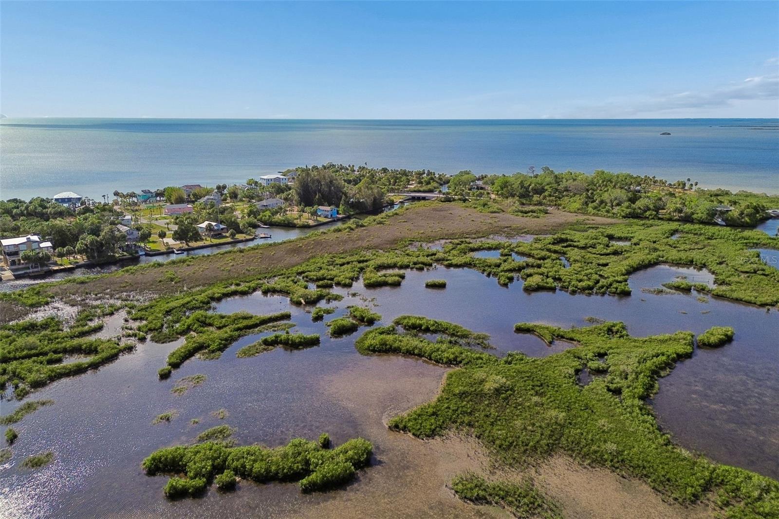 10501 PINE ISLAND DR, WEEKI WACHEE, FL, 34607