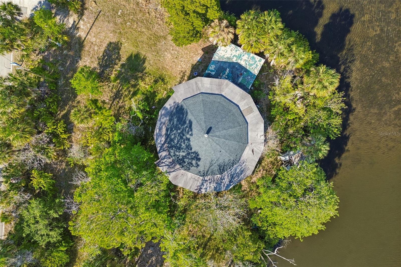 10501 PINE ISLAND DR, WEEKI WACHEE, FL, 34607