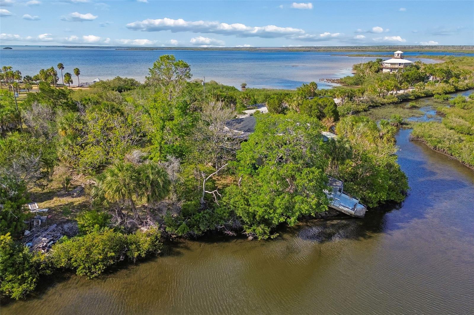 10501 PINE ISLAND DR, WEEKI WACHEE, FL, 34607
