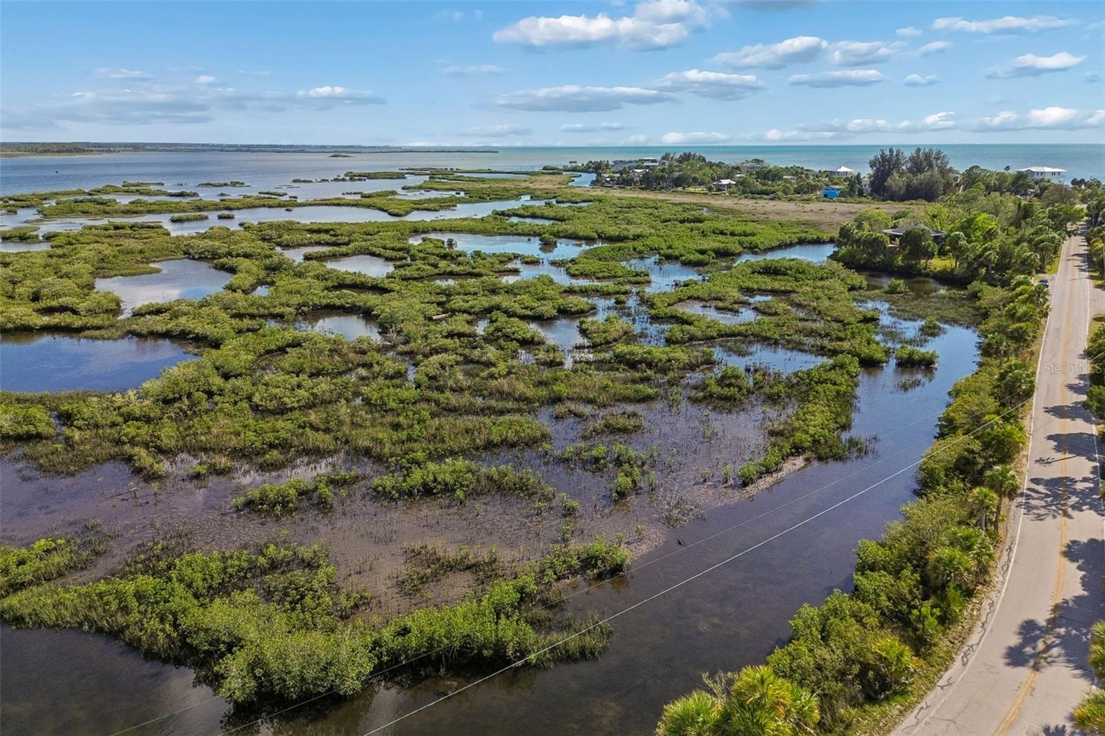 10501 PINE ISLAND DR, WEEKI WACHEE, FL, 34607