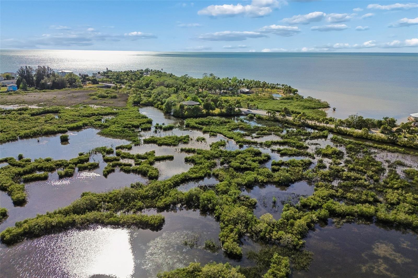 10501 PINE ISLAND DR, WEEKI WACHEE, FL, 34607