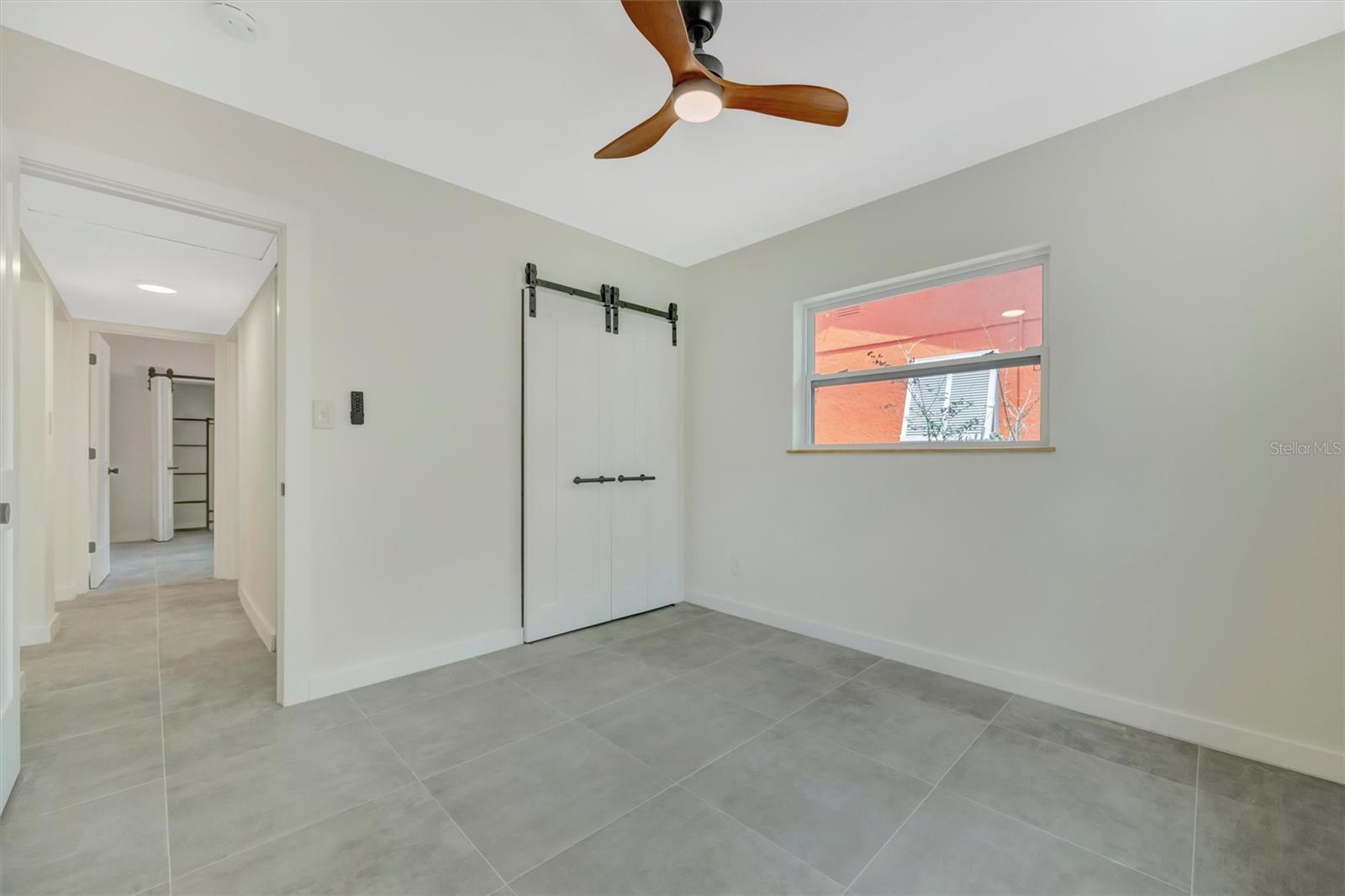 647 74TH AVE N, ST PETERSBURG, FL, 33702