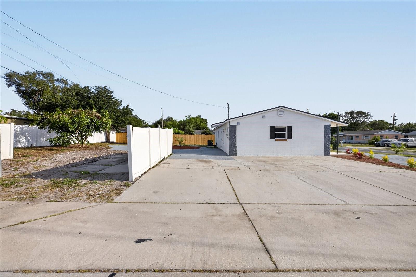 13589 120TH ST, LARGO, FL, 33778