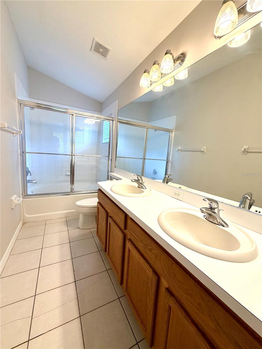 10450 LUCAYA DR, TAMPA, FL, 33647