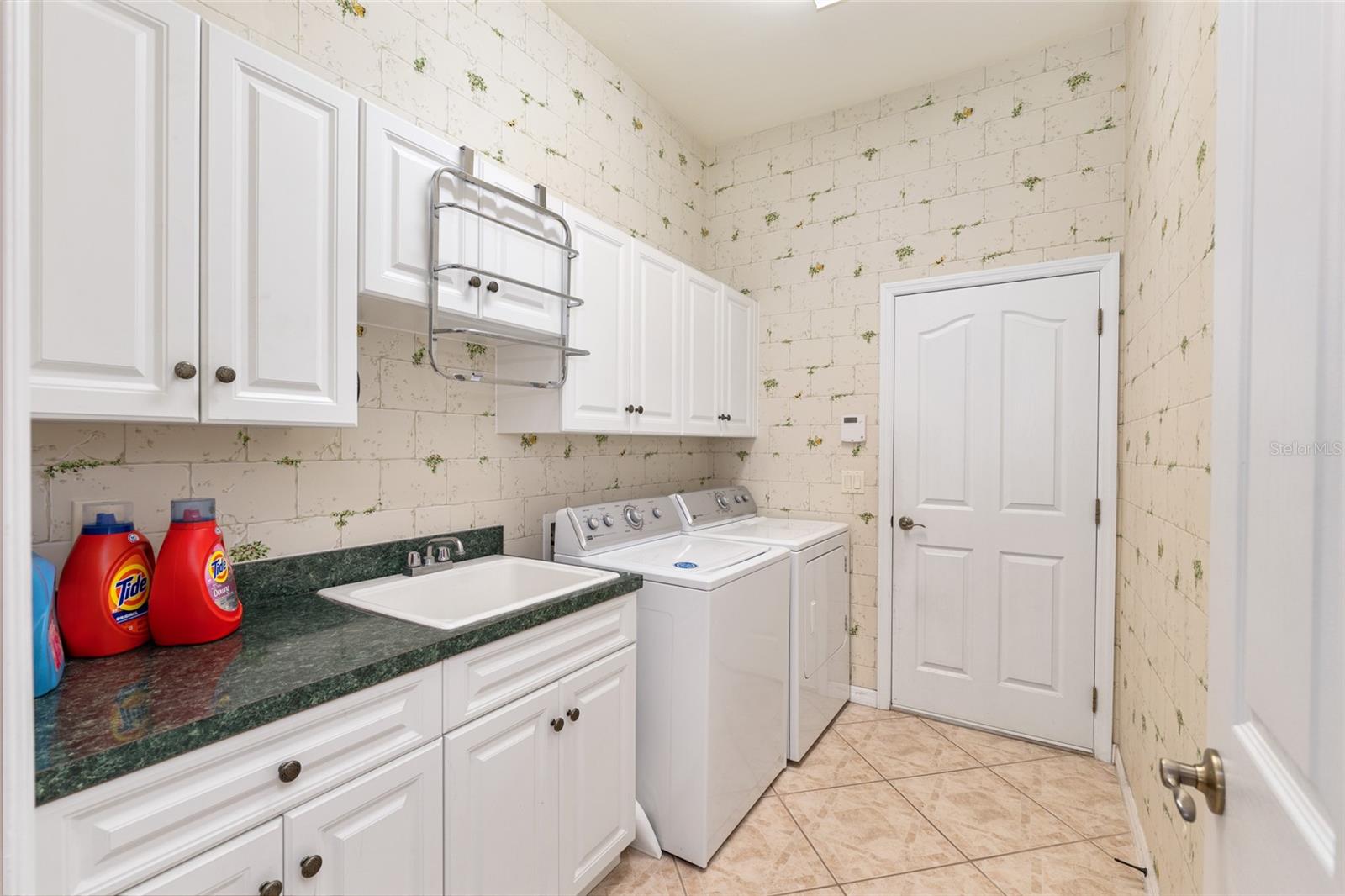 8476 SW 10TH RD, GAINESVILLE, FL, 32607