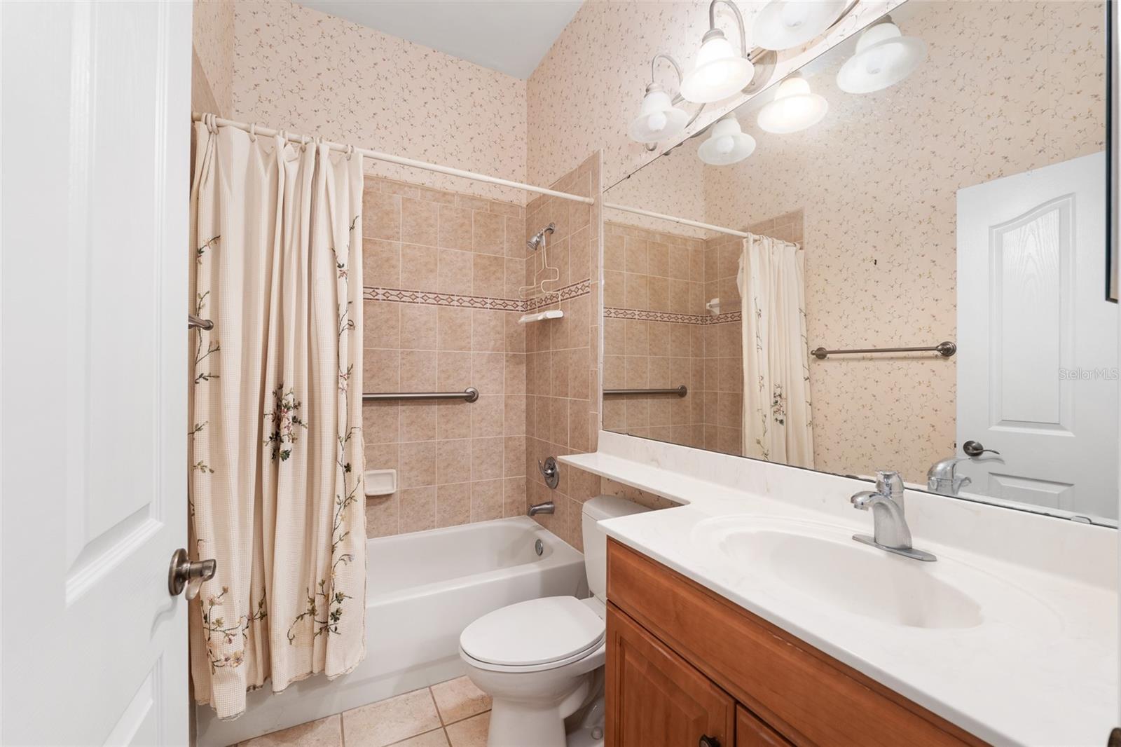 8476 SW 10TH RD, GAINESVILLE, FL, 32607