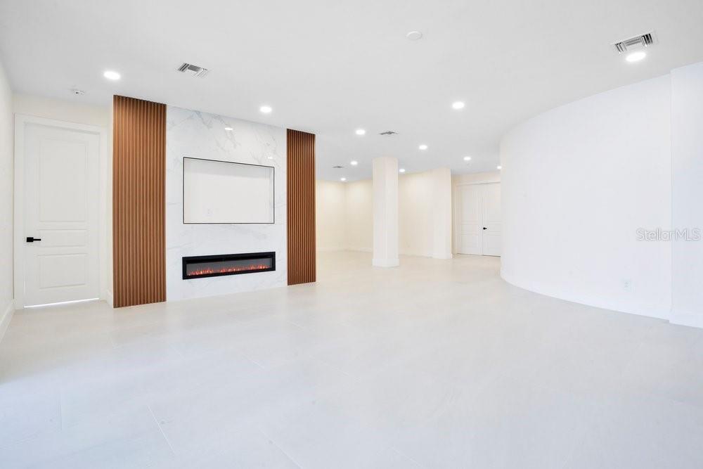 8010 FIRENZE BLVD, ORLANDO, FL, 32836