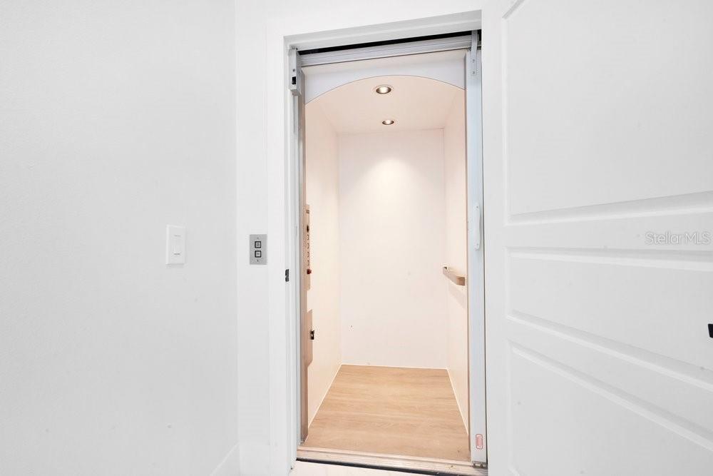 8010 FIRENZE BLVD, ORLANDO, FL, 32836