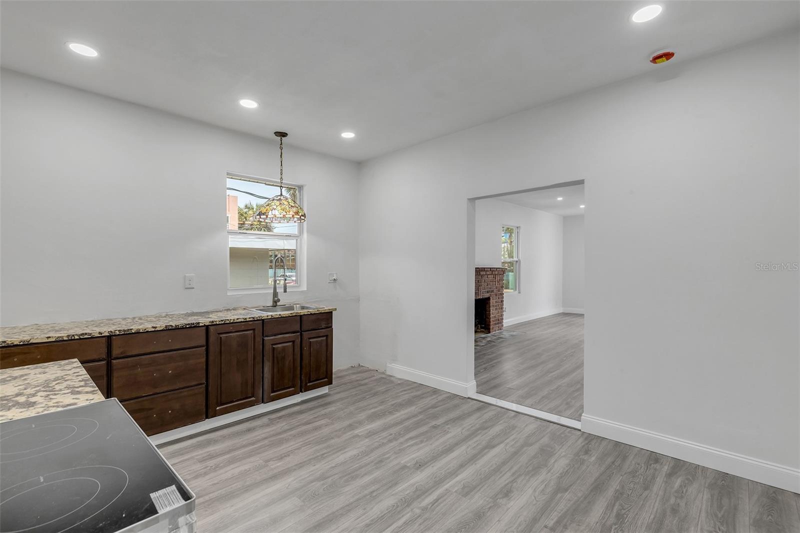 205 N WILD OLIVE AVE, DAYTONA BEACH, FL, 32118