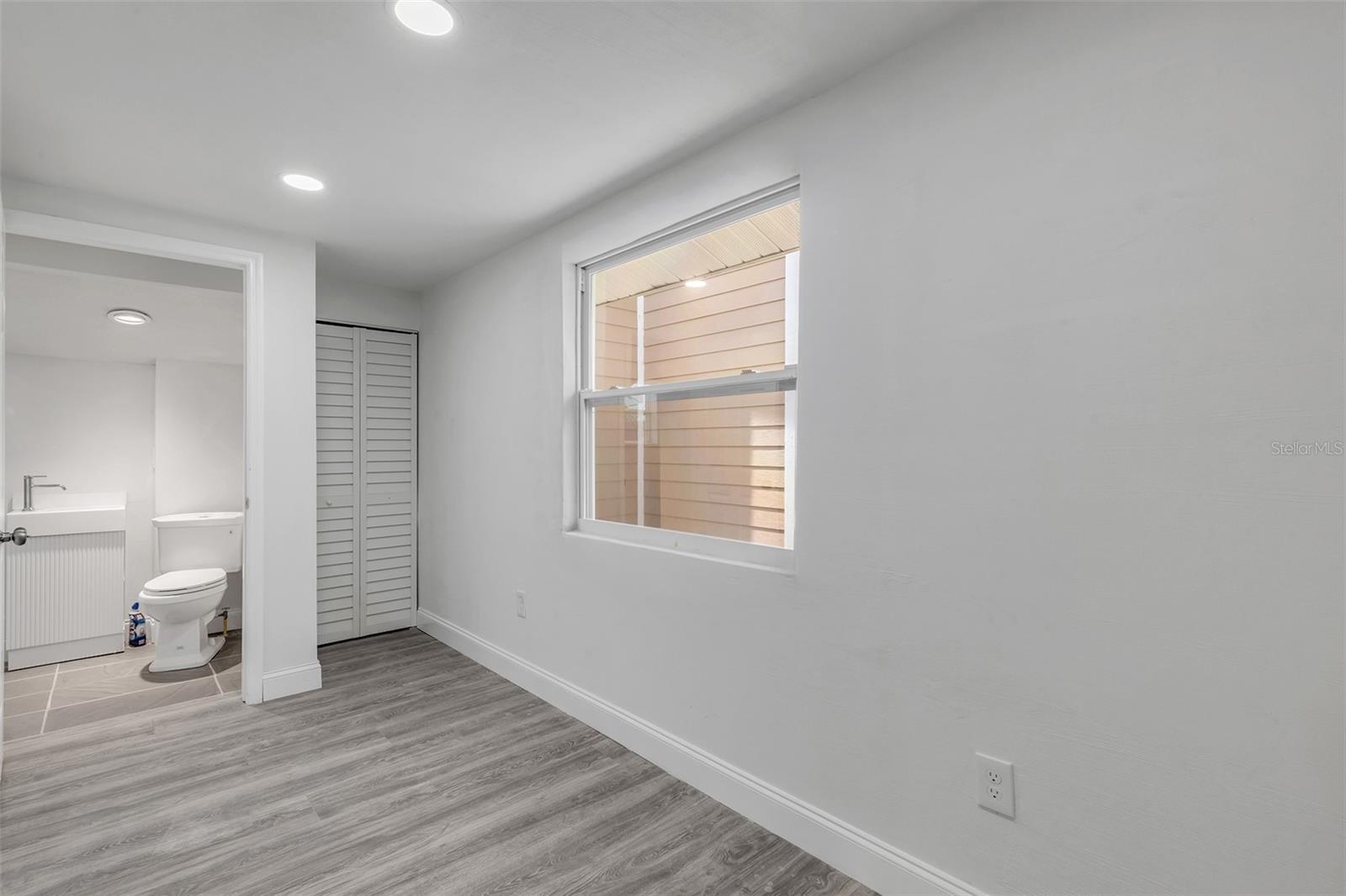 205 N WILD OLIVE AVE, DAYTONA BEACH, FL, 32118