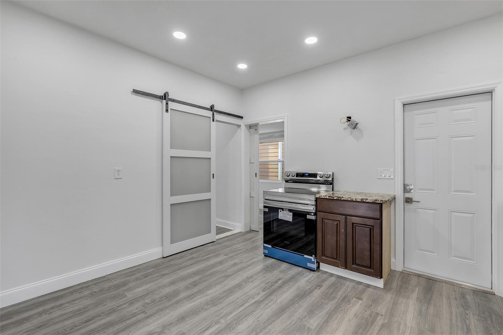 205 N WILD OLIVE AVE, DAYTONA BEACH, FL, 32118