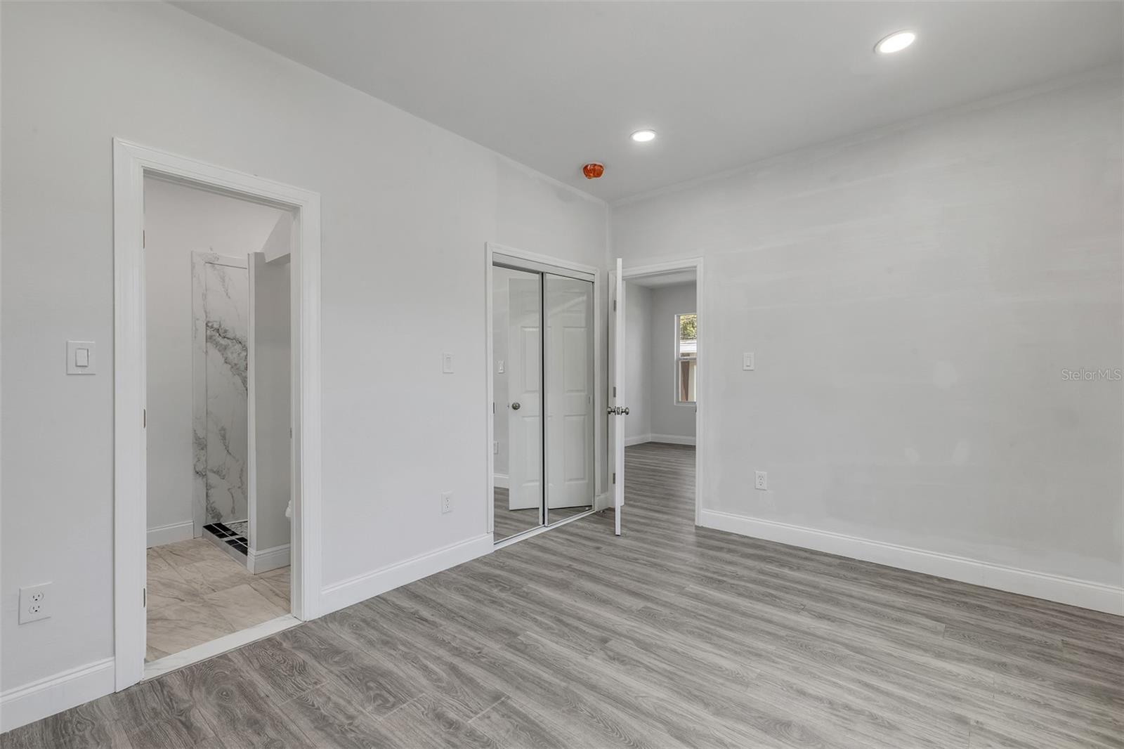 205 N WILD OLIVE AVE, DAYTONA BEACH, FL, 32118