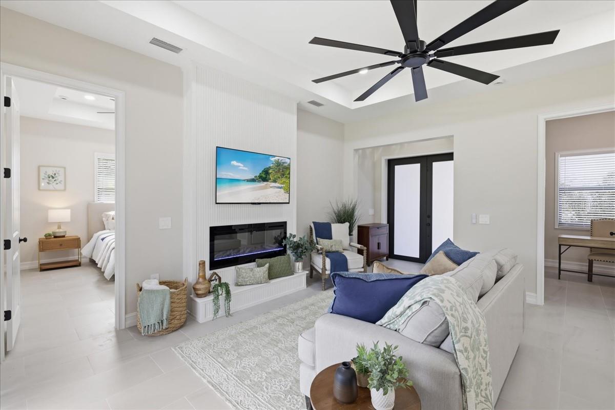 810 SENTINELA BLVD, LEHIGH ACRES, FL, 33974