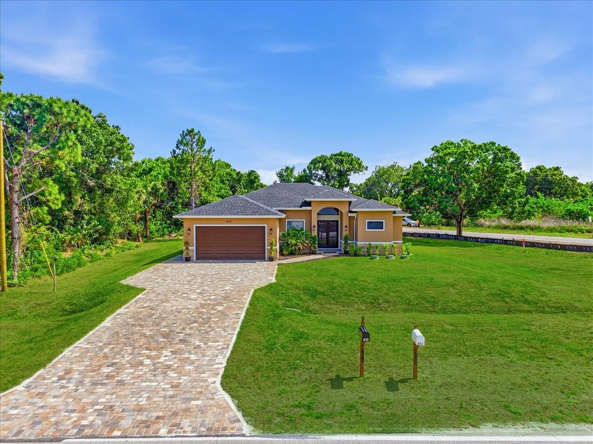 810 SENTINELA BLVD, LEHIGH ACRES, FL, 33974