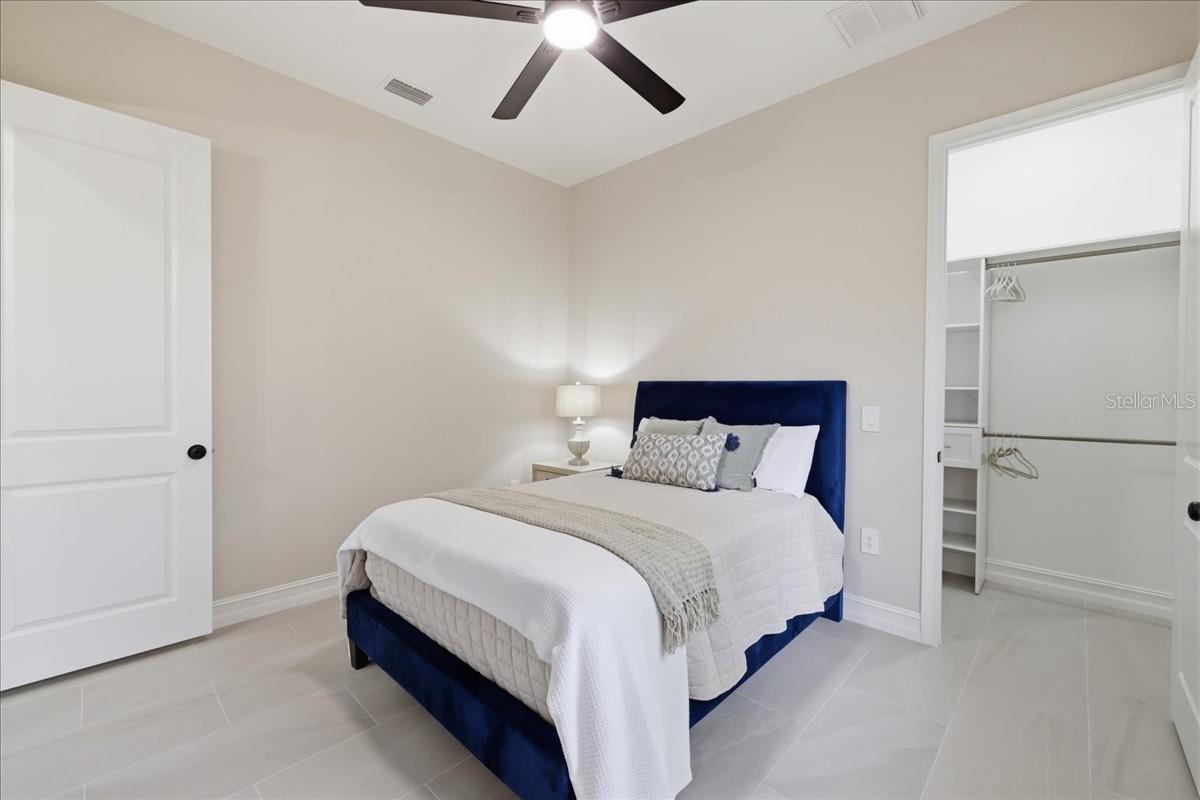 810 SENTINELA BLVD, LEHIGH ACRES, FL, 33974