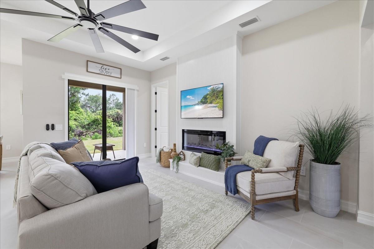 810 SENTINELA BLVD, LEHIGH ACRES, FL, 33974