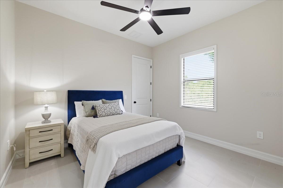 810 SENTINELA BLVD, LEHIGH ACRES, FL, 33974