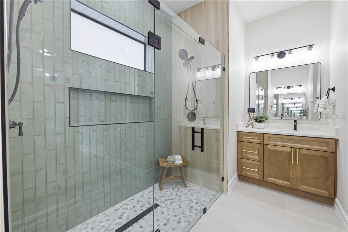 810 SENTINELA BLVD, LEHIGH ACRES, FL, 33974