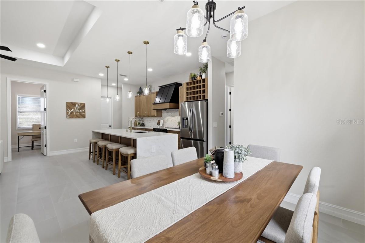 810 SENTINELA BLVD, LEHIGH ACRES, FL, 33974