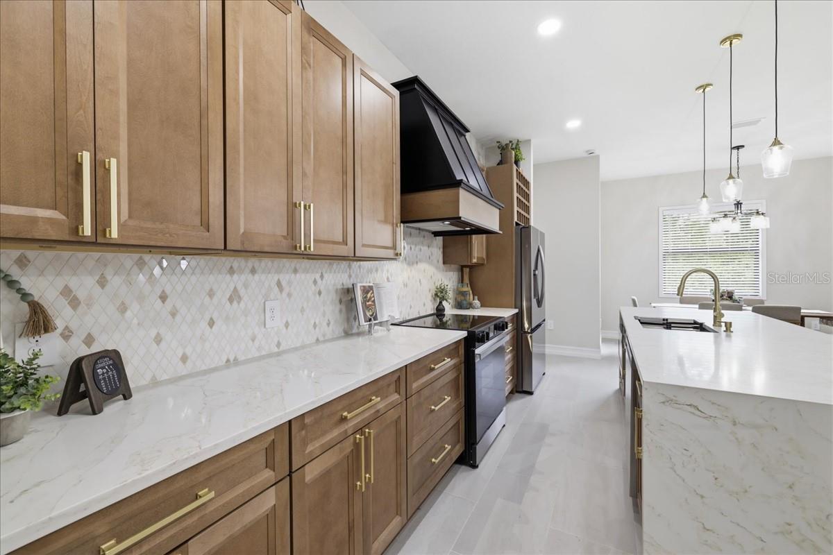 810 SENTINELA BLVD, LEHIGH ACRES, FL, 33974