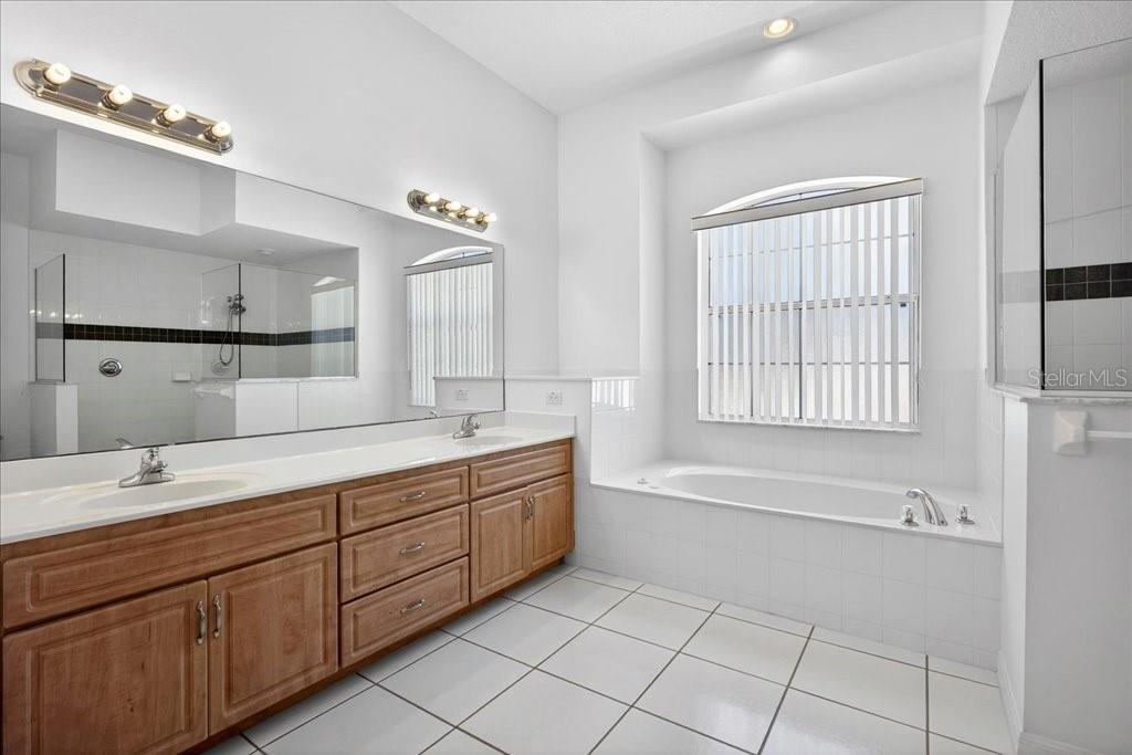 25 WESTMINSTER DR, PALM COAST, FL, 32164