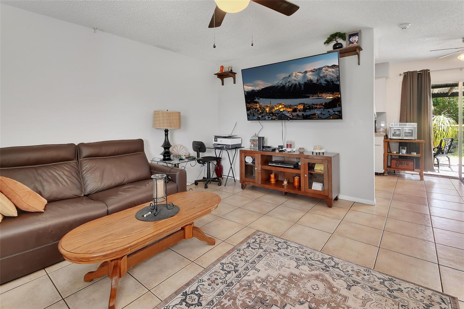 555 SANDY PINES DR, ORANGE CITY, FL, 32763