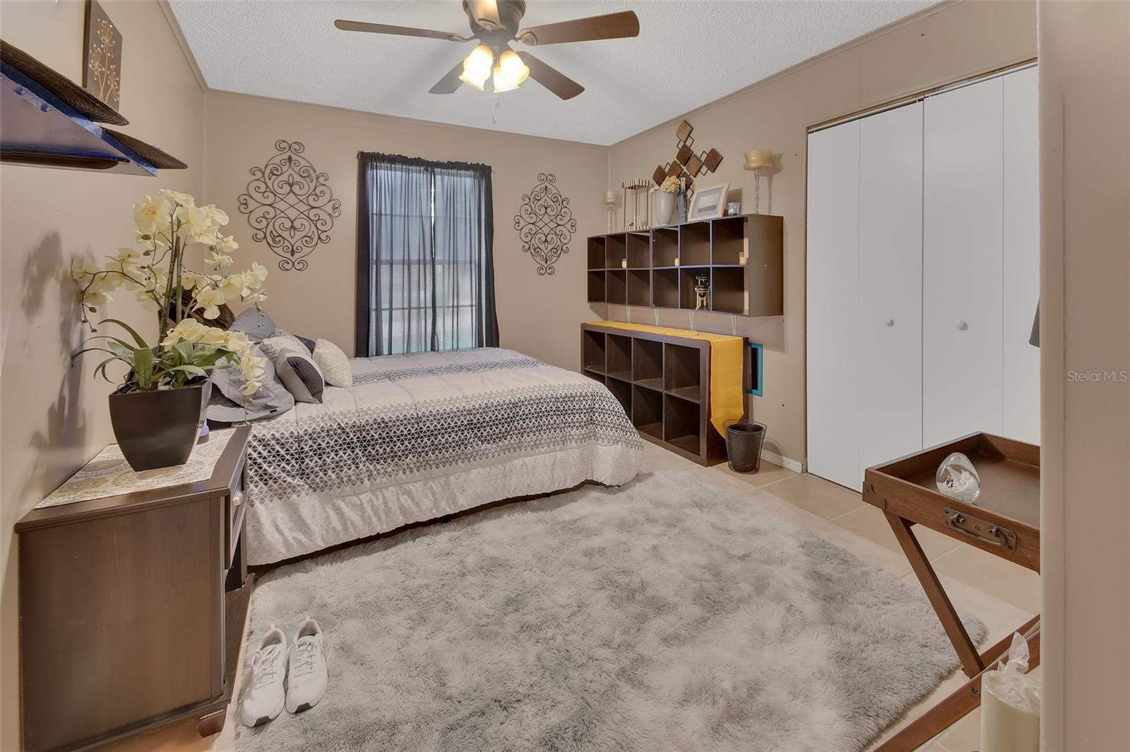 555 SANDY PINES DR, ORANGE CITY, FL, 32763
