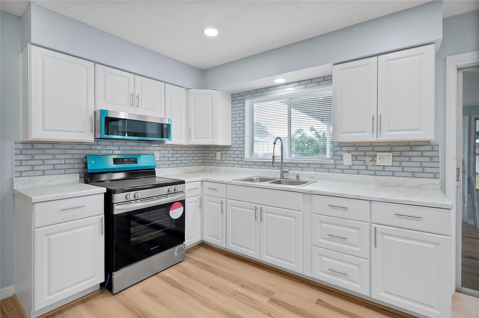 825 NW AVENUE Y AVE NW, WINTER HAVEN, FL, 33881