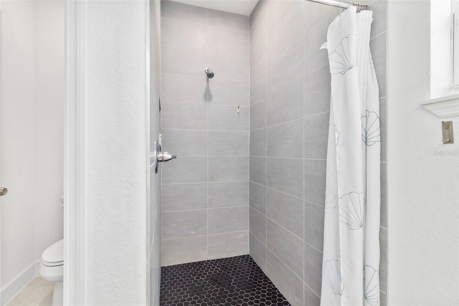 15473 LAKELAND CIR, PORT CHARLOTTE, FL, 33981