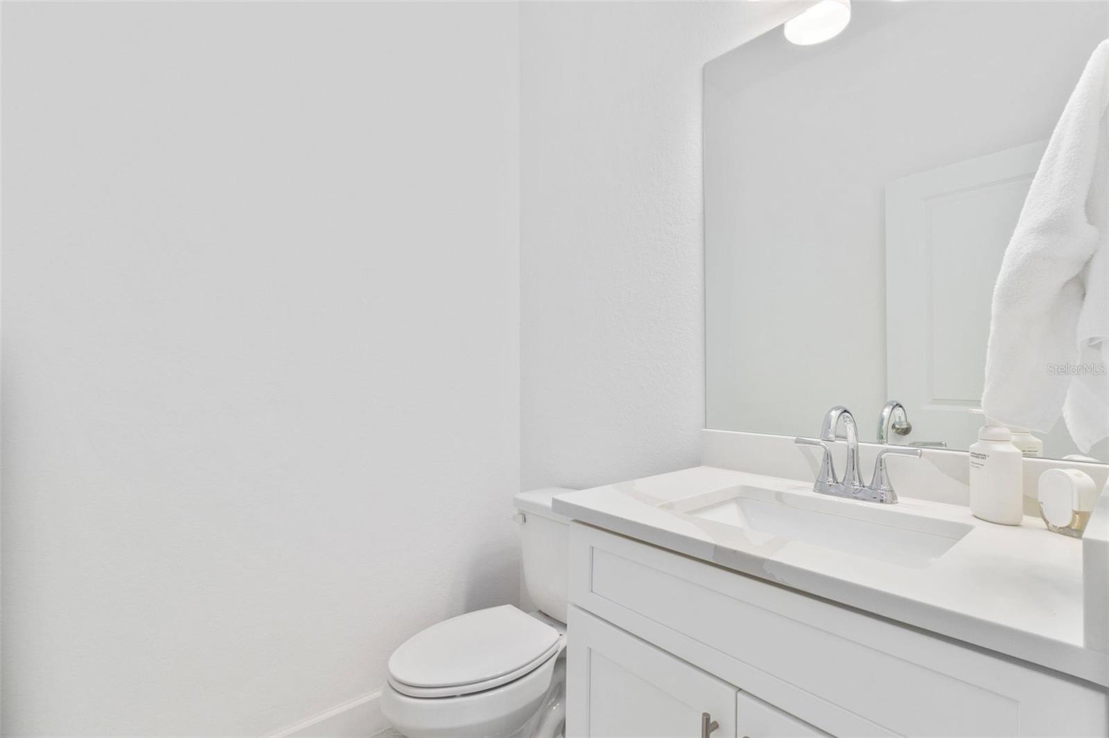 15473 LAKELAND CIR, PORT CHARLOTTE, FL, 33981