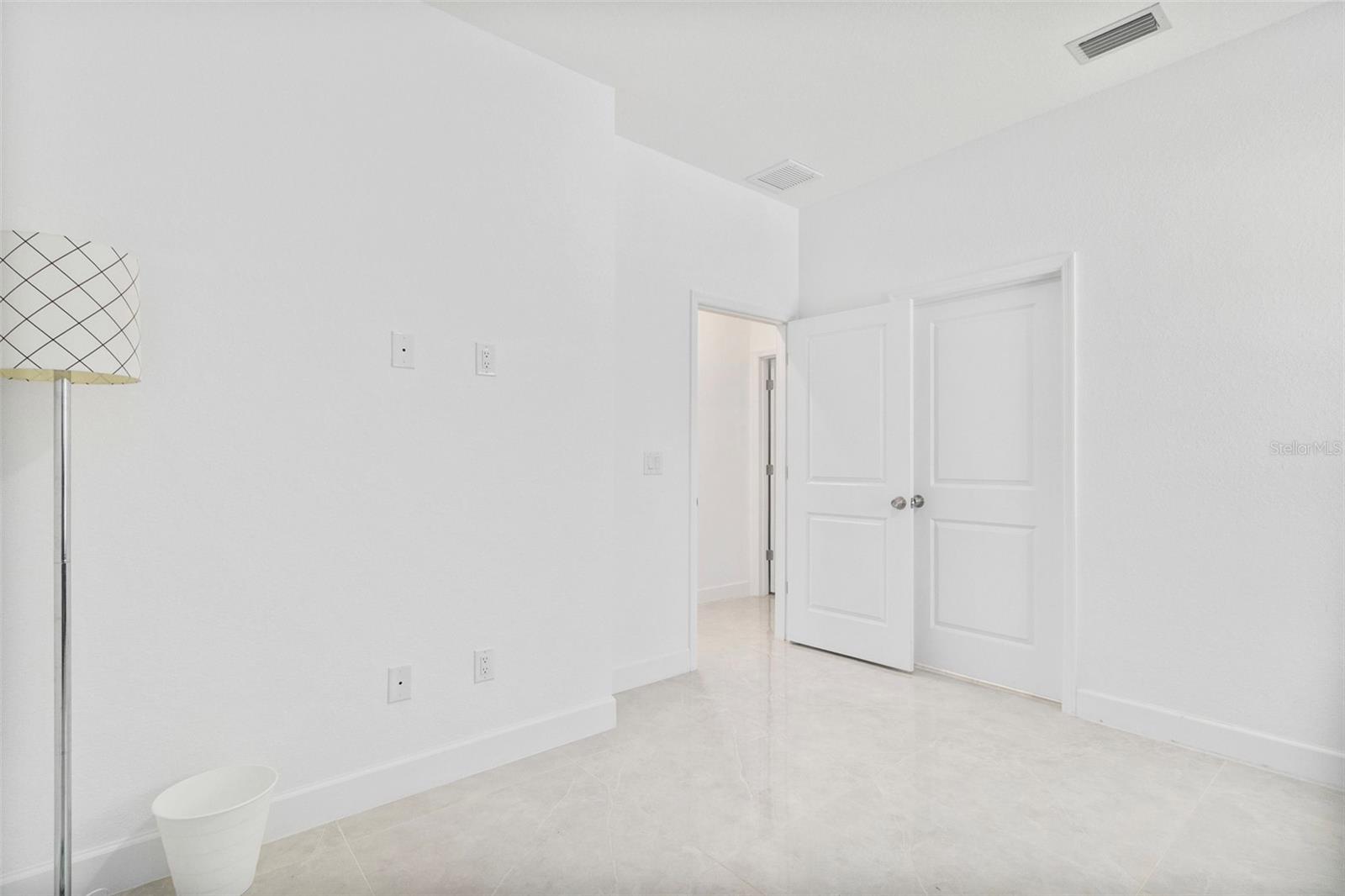 15473 LAKELAND CIR, PORT CHARLOTTE, FL, 33981