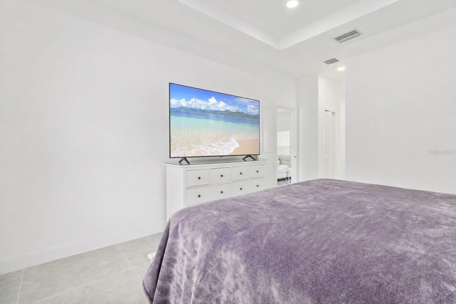 15473 LAKELAND CIR, PORT CHARLOTTE, FL, 33981