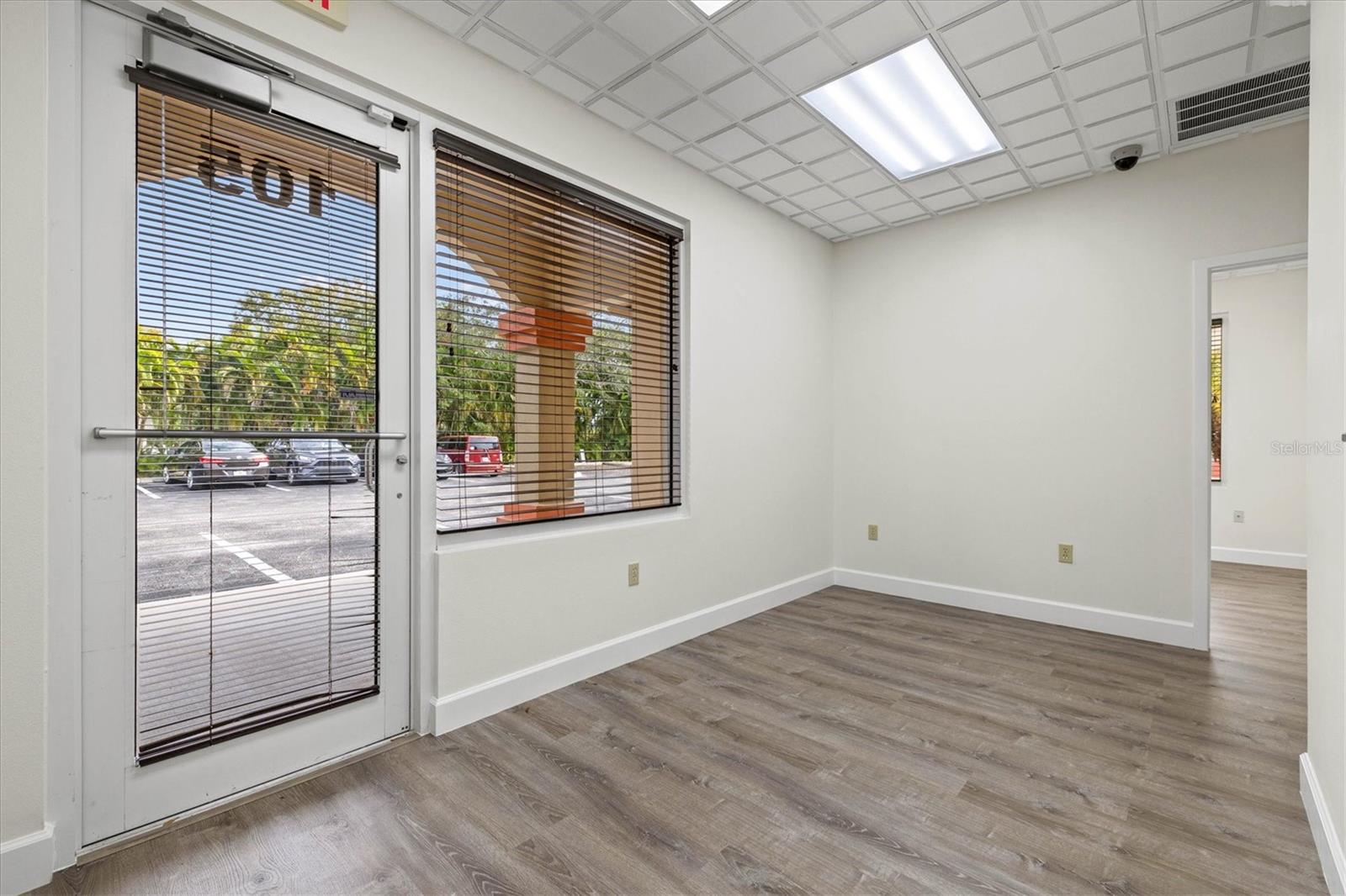 234 N RHODES AVE #105, SARASOTA, FL, 34237