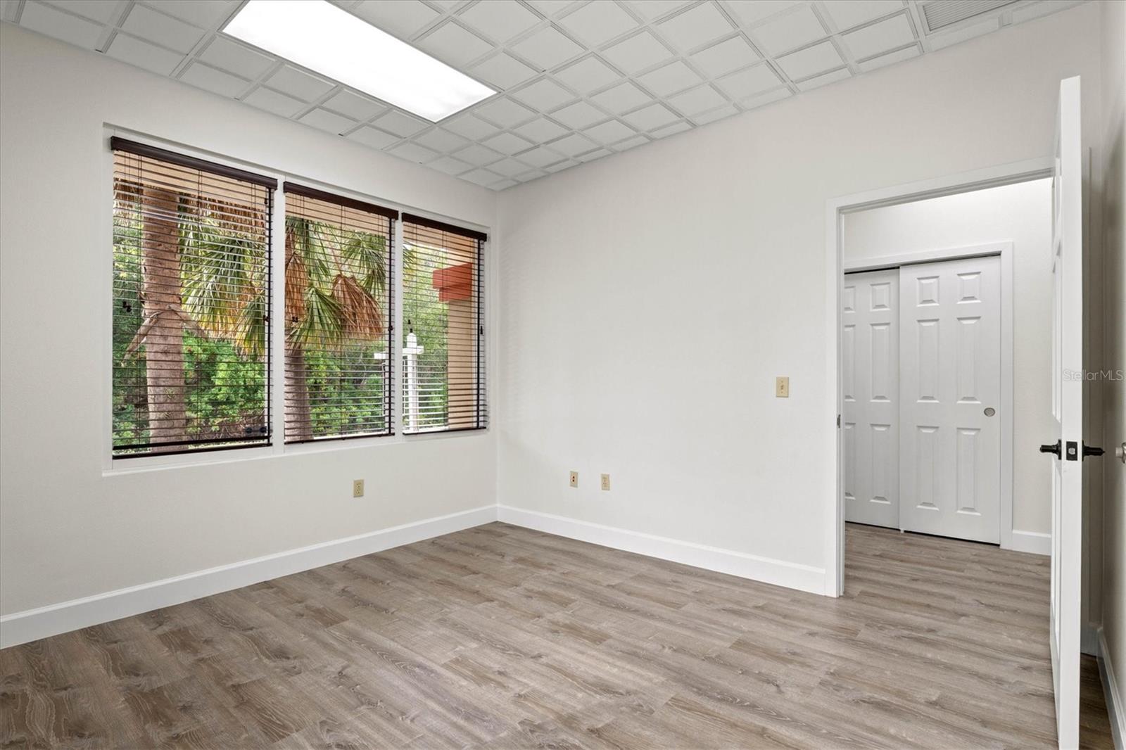 234 N RHODES AVE #105, SARASOTA, FL, 34237