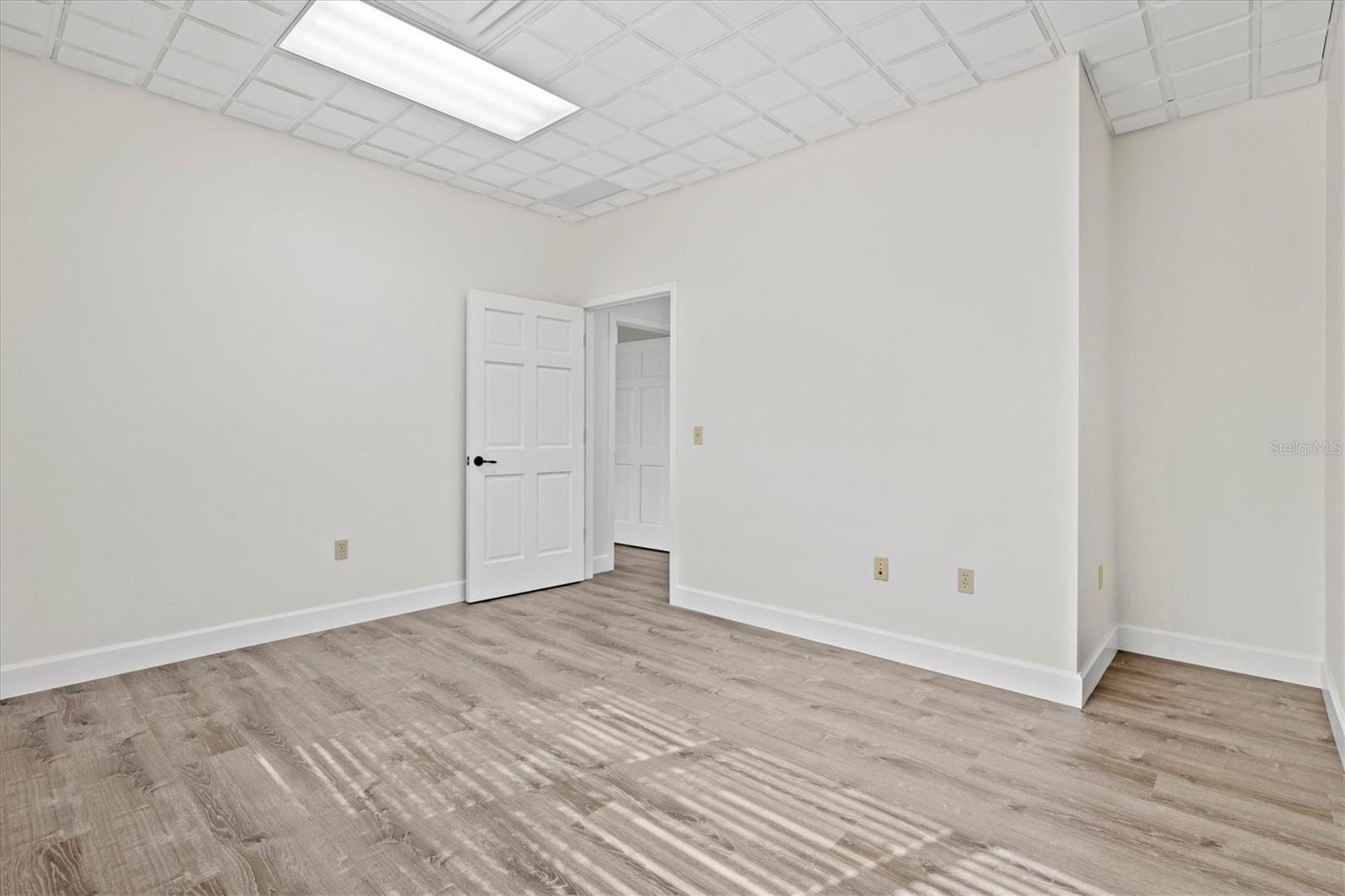 234 N RHODES AVE #105, SARASOTA, FL, 34237