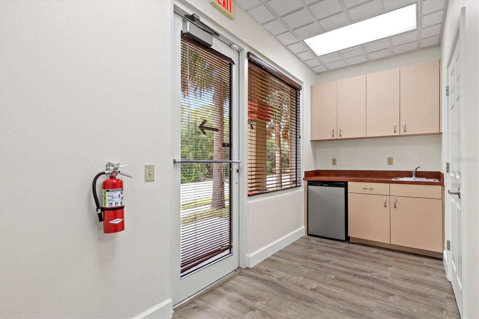 234 N RHODES AVE #105, SARASOTA, FL, 34237