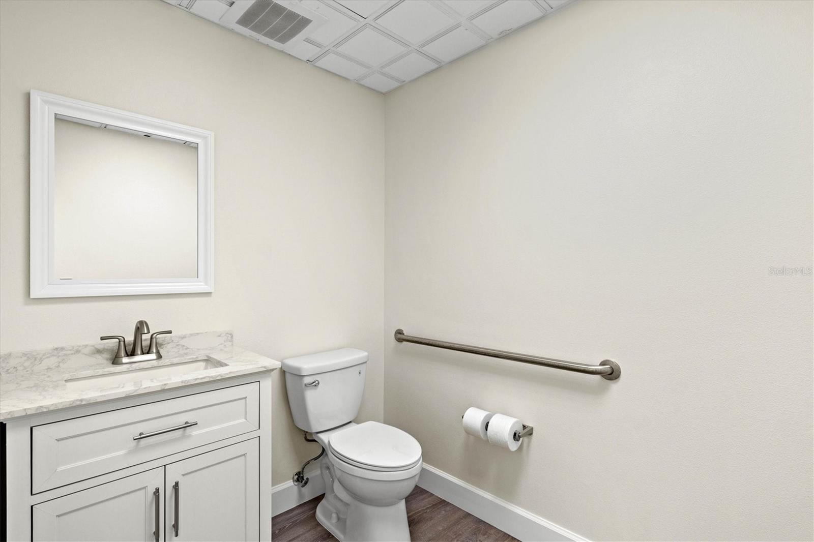 234 N RHODES AVE #105, SARASOTA, FL, 34237