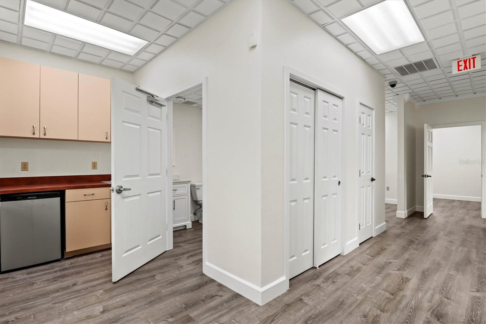 234 N RHODES AVE #105, SARASOTA, FL, 34237