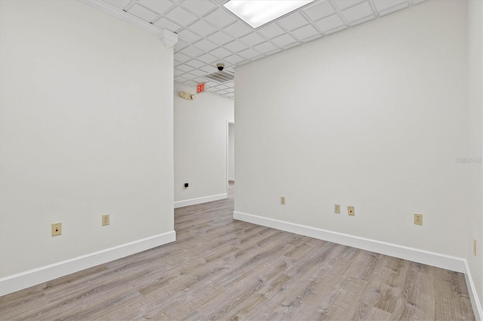 234 N RHODES AVE #105, SARASOTA, FL, 34237