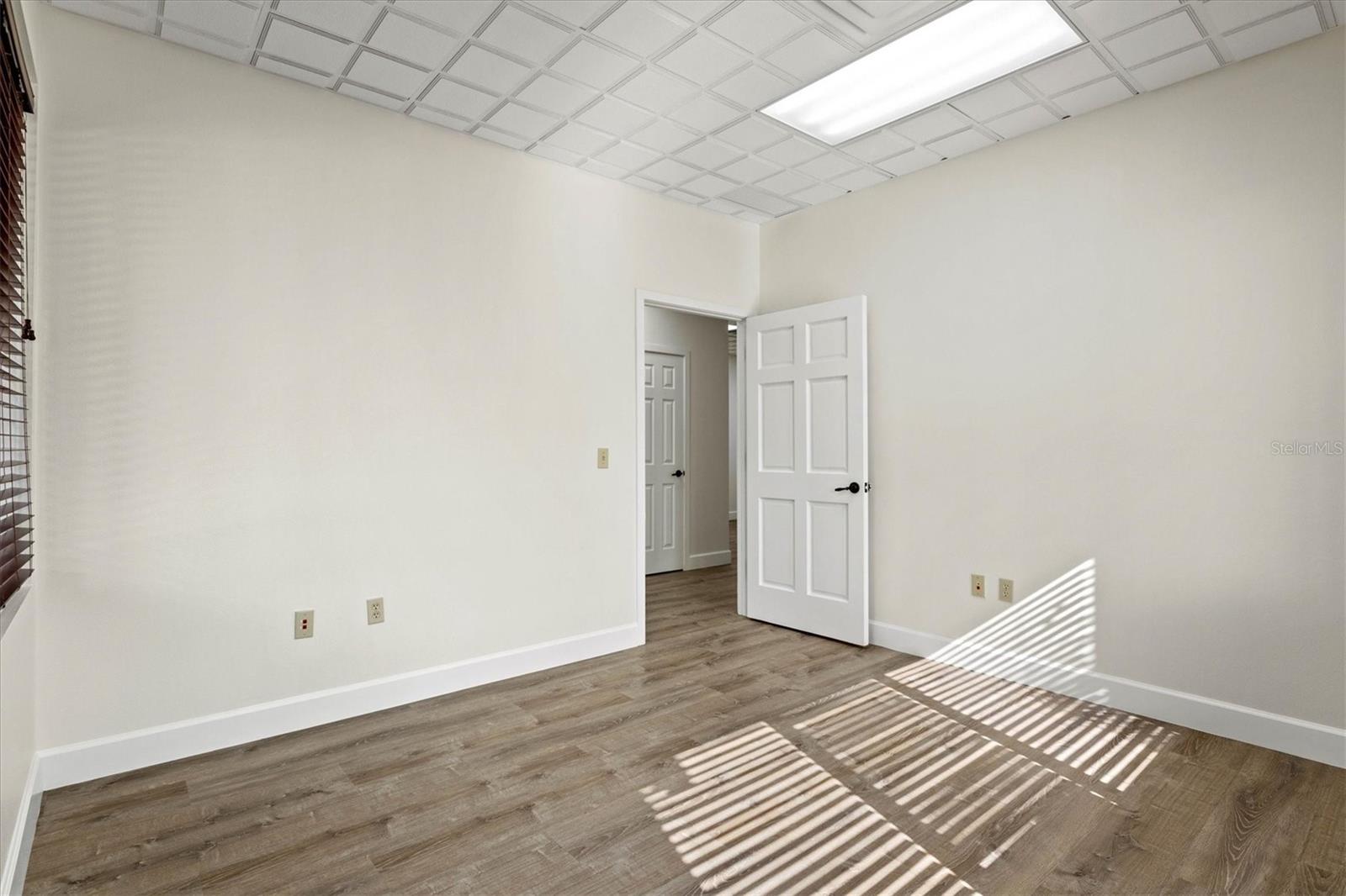 234 N RHODES AVE #105, SARASOTA, FL, 34237