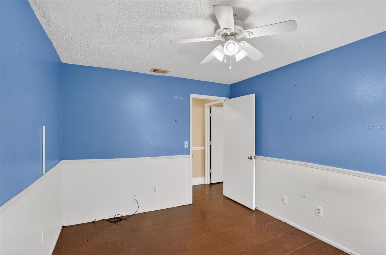 7636 DUNDAS DR, ORLANDO, FL, 32818